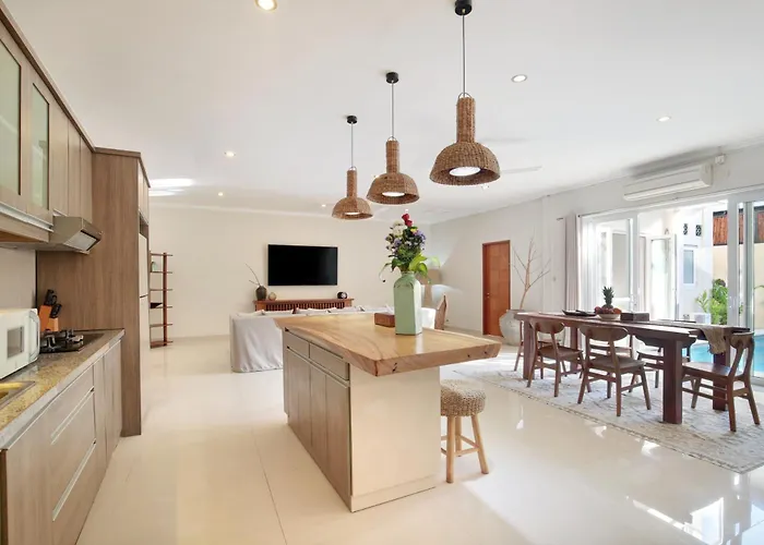 Maleena * Seminyak